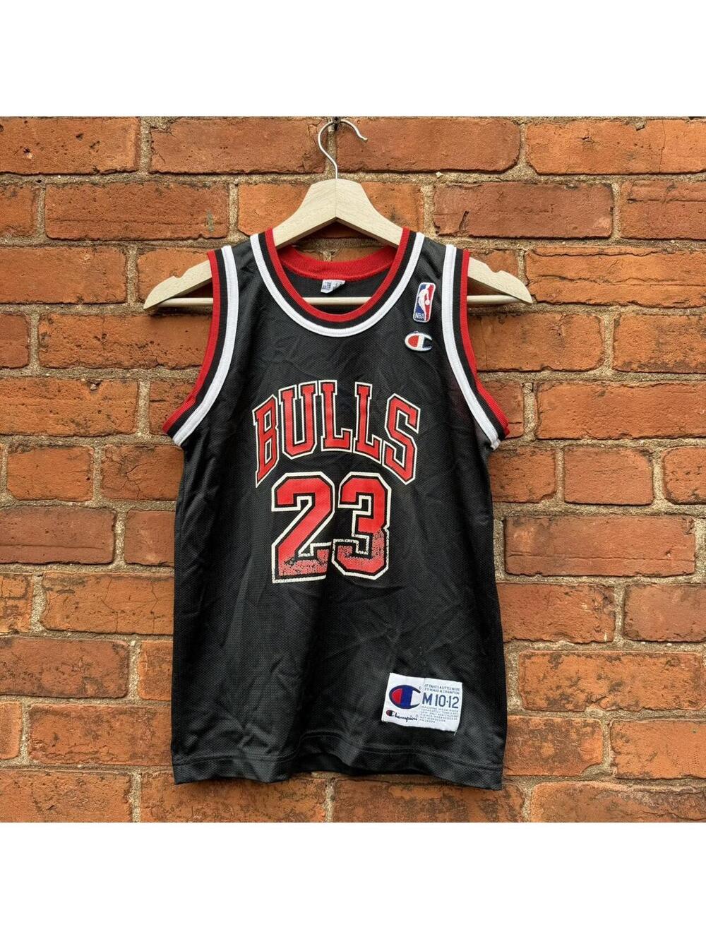 Vintage Chicago Bulls Michael Jordan champion jersey youth M